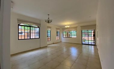Sea Confiable Vende Casa en Clayton Village