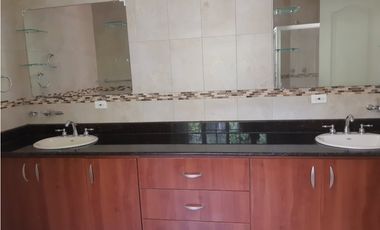 Sea Confiable Vende Casa en Clayton Village