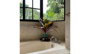 Sea Confiable Vende Casa en Clayton Village