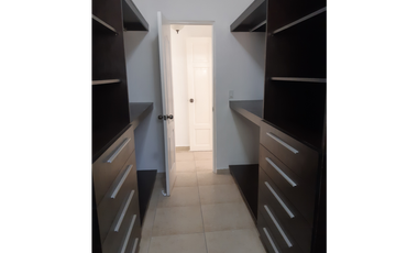 Sea Confiable Vende Casa en Clayton Village