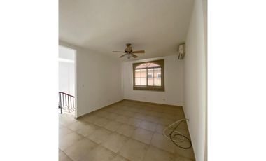 Sea Confiable Vende Casa en Clayton Village