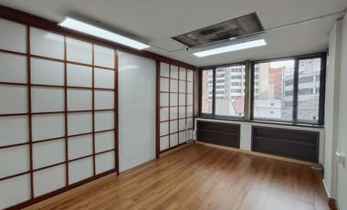 oficina en arriendo en la merced sur san ignacio. Cod A5070