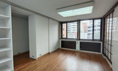 oficina en arriendo en la merced sur san ignacio. Cod A5070