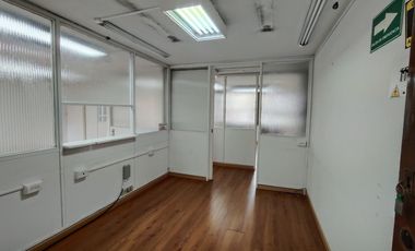 oficina en arriendo en la merced sur san ignacio. Cod A5070