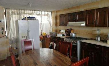 VENDO CASA COMERCIAL EN AV. REAL AUDIENCIA.