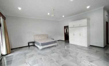 Town House di Cipete dg Privat Pool dan Taman & Semi Furnished HSE-A0486