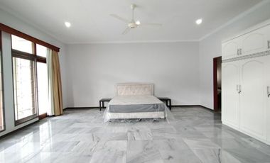 Town House di Cipete dg Privat Pool dan Taman & Semi Furnished HSE-A0486