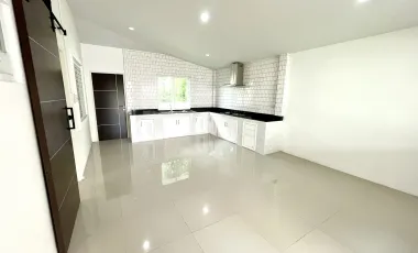 4 Bedroom House for sale at Karnkanok Ville 1