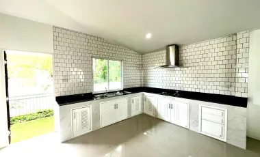 4 Bedroom House for sale at Karnkanok Ville 1