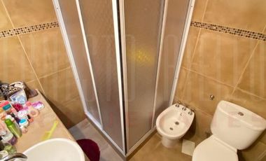 Casa en venta en Ezpeleta Este