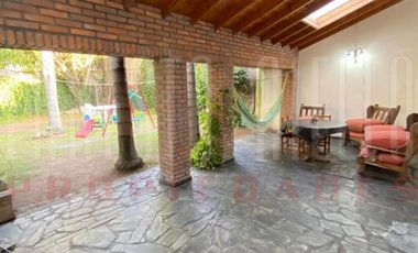 Casa en venta en Ezpeleta Este