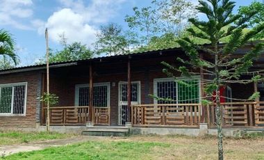 Venta Finca Vacacional con Casa  en Manabí, Cantón Flavio Alfaro (LC)
