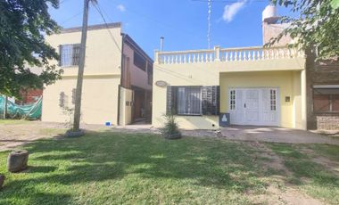 VENTA CASA 2 AMB + 4 DPTOS MONOAMBIENTE - MORENO