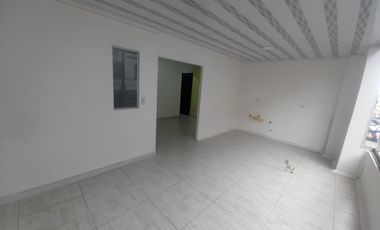 CONSULTORIO EN ARRIENDO EN LA GALERÍA/MANIZALES