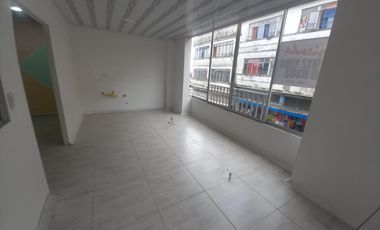 CONSULTORIO EN ARRIENDO EN LA GALERÍA/MANIZALES