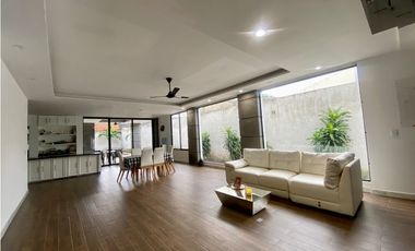 CASA MODERNA EN VENTA EN EL BARRIO EL JARDIN, SANTA MARTA