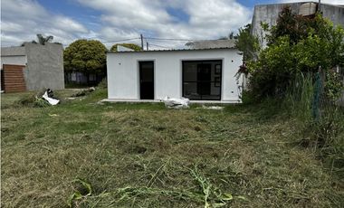 Vendo Casa Con Dos Dormitorios en Caseros, Entre Ríos.