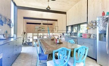 Casa en venta de 3 dorm. en Curacaví