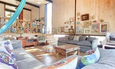 Casa en venta de 3 dorm. en Curacaví