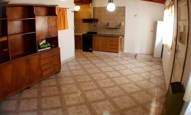 Casa 3 ambientes más departamento 3 amb