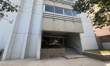 VENTA- DEPARTAMENTO 4 DORMITORIOS- BARRIO ALTO CÓRDOBA