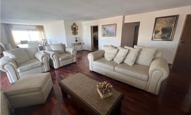 VENTA- DEPARTAMENTO 4 DORMITORIOS- BARRIO ALTO CÓRDOBA