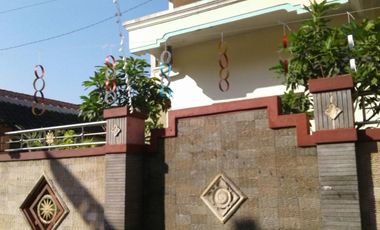 Rumah 2 Lantai Jl. Wahidin Kembangan Kebomas Gresik