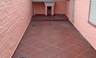 Venta, complejo de 4 departamentos en Villa de Mayo