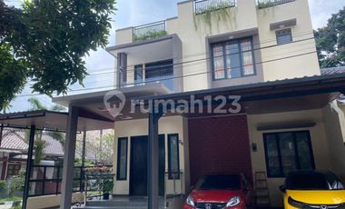 Rumah Siap Huni 3 Lantai Ada Rooftop Dalam Cluster dekat Exit Toll Kopo