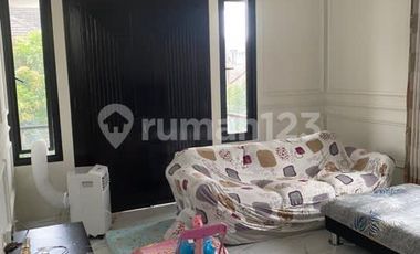 Rumah Siap Huni 3 Lantai Ada Rooftop Dalam Cluster dekat Exit Toll Kopo