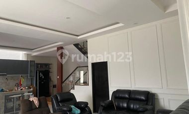 Rumah Siap Huni 3 Lantai Ada Rooftop Dalam Cluster dekat Exit Toll Kopo
