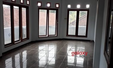 DIJUAL RUMAH WIBISANA DELOD PEKEN TABANAN, BALI