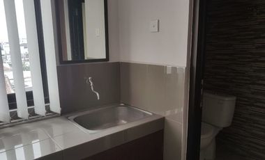 Gedung 4 Lantai Type 945 LT 367 M2 Untuk Usaha di Babakan Ciparay, Kota Bandung