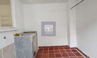 COD. 5647 - SE ARRIENDA CASA - BARRIO: SAN JORGE IV