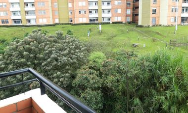 apartamento en arriendo en la mina. Cod A27814