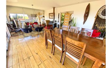 Se vende casa con excelente vista en Peñuelas.