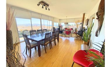 Se vende casa con excelente vista en Peñuelas.