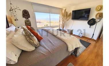 Se vende casa con excelente vista en Peñuelas.