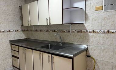 apartamento en arriendo en centro. Cod A19271