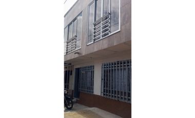 Casa en venta en Calarcá - B/ Valdepeñas