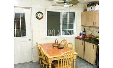 Se Vende Casa en Versalles