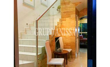Se Vende Casa en Versalles