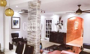 Se Vende Casa en Versalles