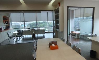Beli Kantor di Jakarta Selatan? Unit Furnished Siap Pakai di Gedung 88 Casablanca