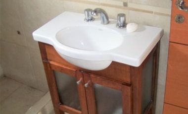 CASA DE 2 DORMITORIOS EN BARRIO LA FERIA - EN VENTA