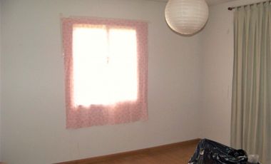 CASA DE 2 DORMITORIOS EN BARRIO LA FERIA - EN VENTA