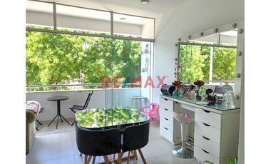 📍 Ubicación: Urbanización Corales, Departamento N° 202, Mz M – Segundo Piso
📏 Área total: 101.51 m²

Descubre este hermoso departamento con excelen
