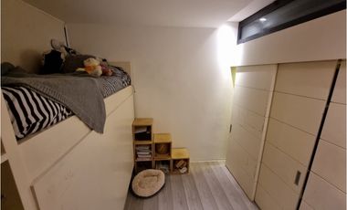 Casa 4 ambientes de corte moderno. Zona San Jerónimo