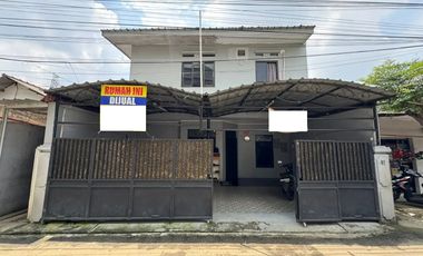 Rumah Carport Luas 15 Menit ke Alia Hospital Depok Dibantu KPR J-42248