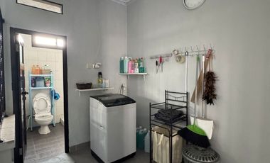 Rumah Carport Luas 15 Menit ke Alia Hospital Depok Dibantu KPR J-42248